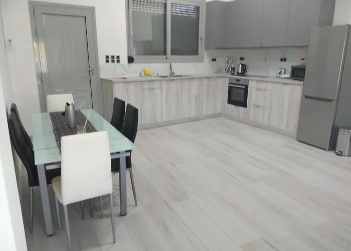 Malamatenia \'S Maisonette